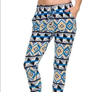 Shosho harem joggers Aztec print NWT Size S/M